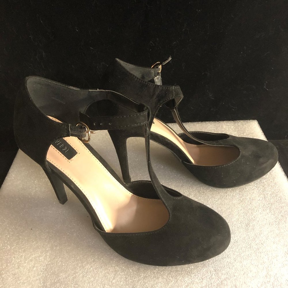 Forever 21 Black Velvet Heels
